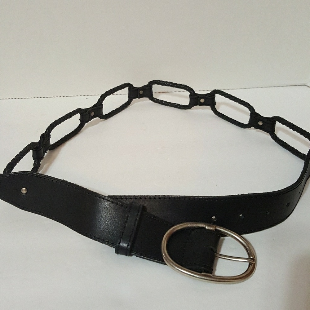 VINTAGE GENUINE LEATHER WOVEN O RING BELT